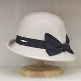 La boutique du chapeau Beige Chapeau cloche mariage