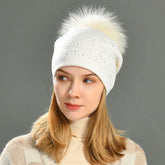 La boutique du chapeau bonnet Blanc / Ajustable (du 54 au 59) Bonnet à pompon pour femme