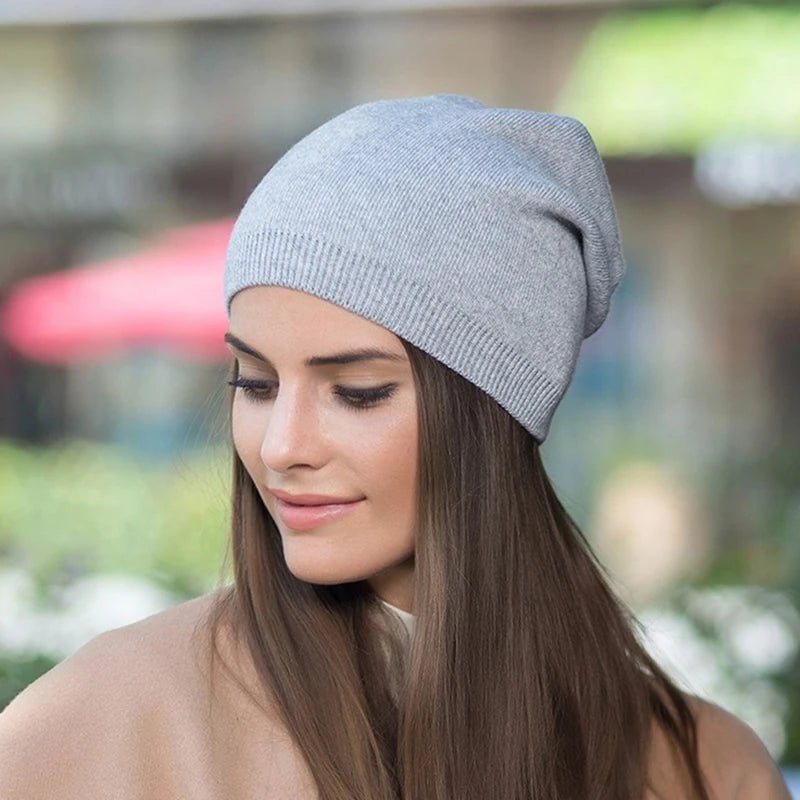 La boutique du chapeau bonnet Gris / Ajustable (du 54 au 59) Bonnet pour femme : élégance et chaleur