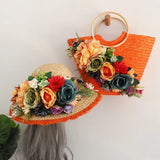 La boutique du chapeau Fourre-tout en rotin multicolore avec fleurs artificielles et chapeau