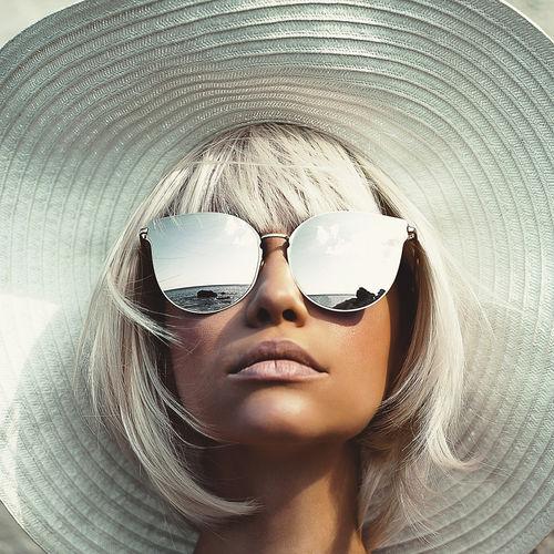 Comment bien porter un chapeau femme ? - La boutique du chapeau