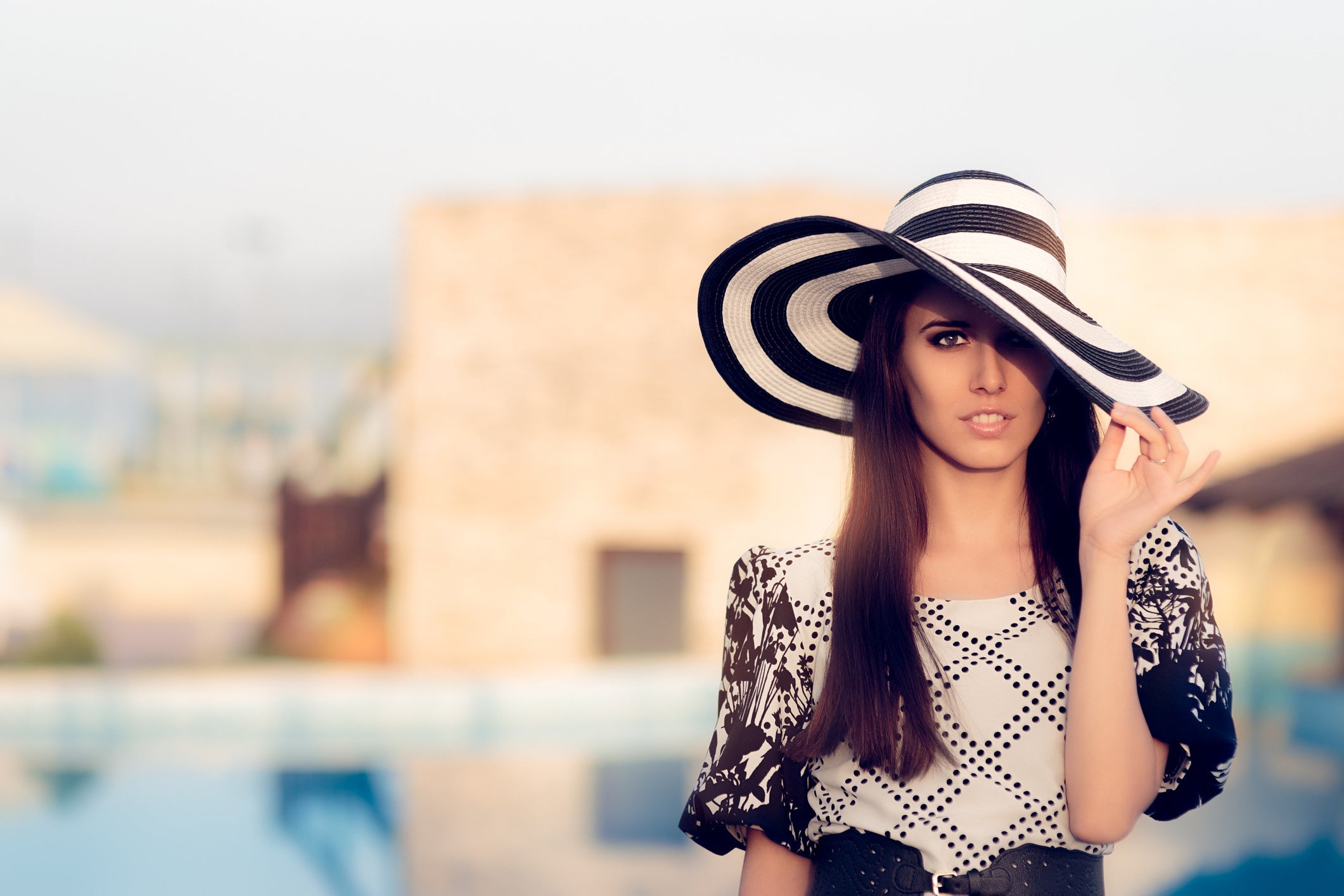 Comment Choisir le Bon Chapeau pour Votre Forme de Visage ? - La boutique du chapeau