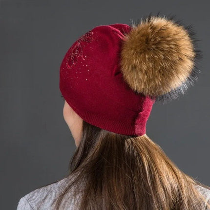 Bonnet femme en laine avec pompon et strass - Blanc - Ajustable (du 54 au 59) | La boutique du chapeau
