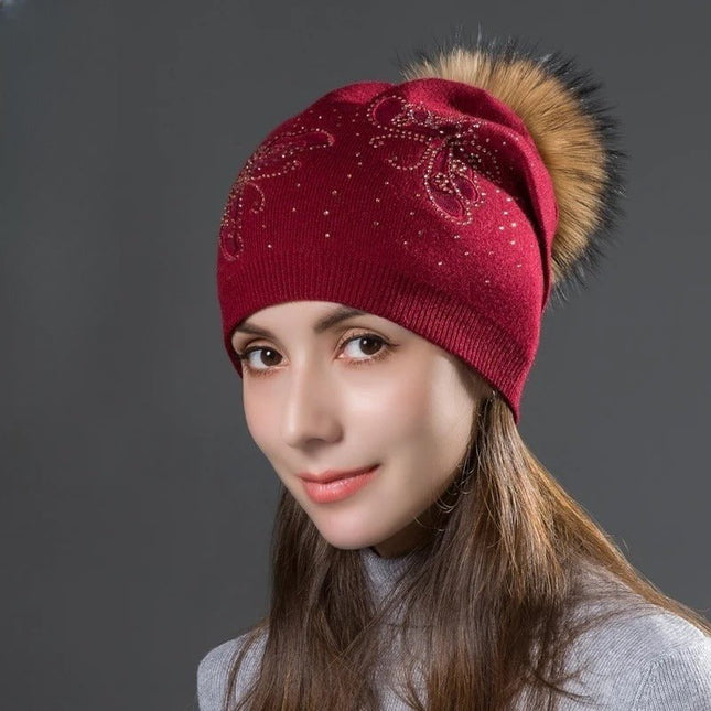 Bonnet femme en laine avec pompon et strass - Blanc 2 - Ajustable (du 54 au 59) | La boutique du chapeau