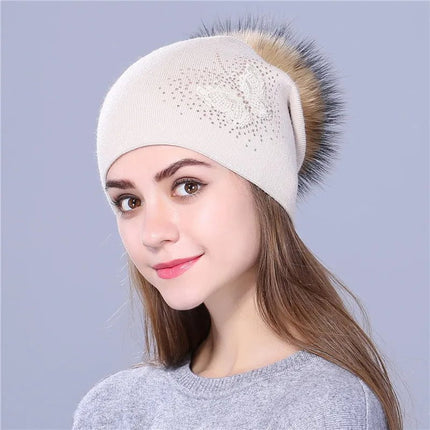 Bonnet femme en laine brodé en strass - Beige 2 - Ajustable (du 54 au 59) | La boutique du chapeau