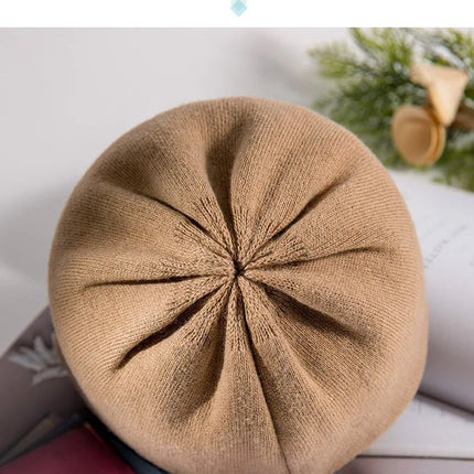 Bonnet femme tendance - Blanc - Ajustable (du 54 au 59) | La boutique du chapeau