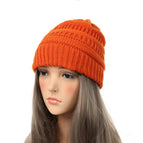 Orange / Ajustable (du 54 au 59)