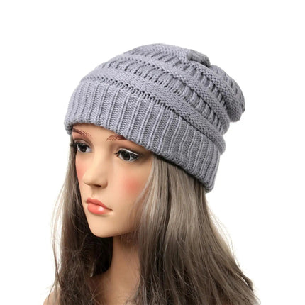 Bonnet tricoté extensible - Gris clair - Ajustable (du 54 au 59) | La boutique du chapeau