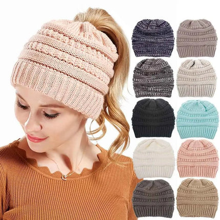 Bonnet tricoté pour queue de cheval - Noir - Ajustable (du 54 au 59) | La boutique du chapeau