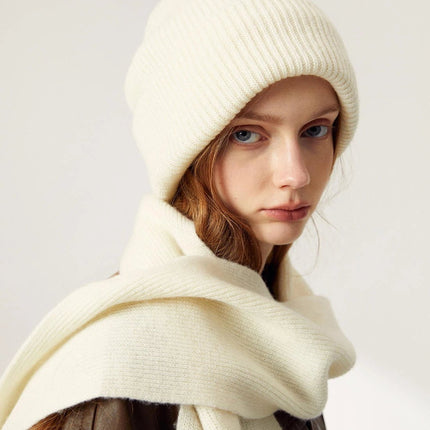Ensemble bonnet et écharpe en laine - Rouge - Ajustable (du 54 au 59) | La boutique du chapeau