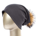 Paris-Chapeau bonnet Gris foncé D Bonnet et pompon multi-couleur
