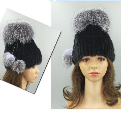 Paris-Chapeau bonnet & skullies Bonnet  tricotés en fourrure de renard