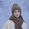 Ensemble de bonnet gants et écharpe chauds